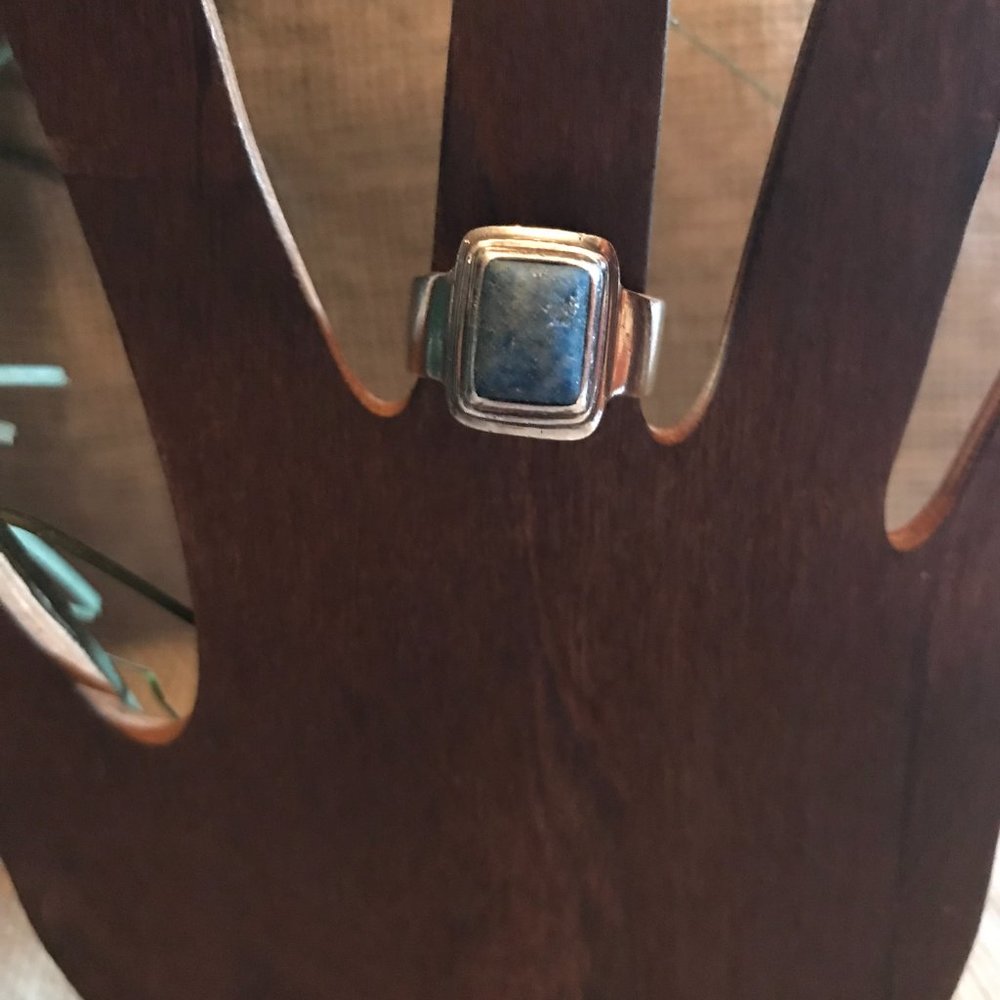 Sajen Sterling Silver Denim Blue Lapis ring - Size 7